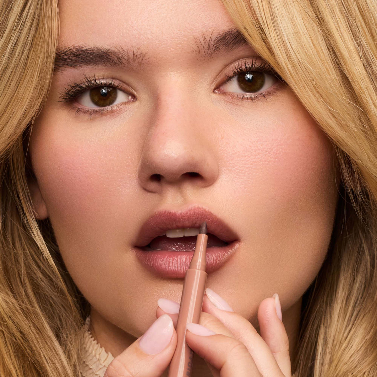 Flushed Lip Stain Almond